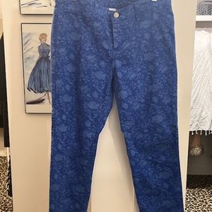 Super cute vintage blue floral print tapered leg jean size 29